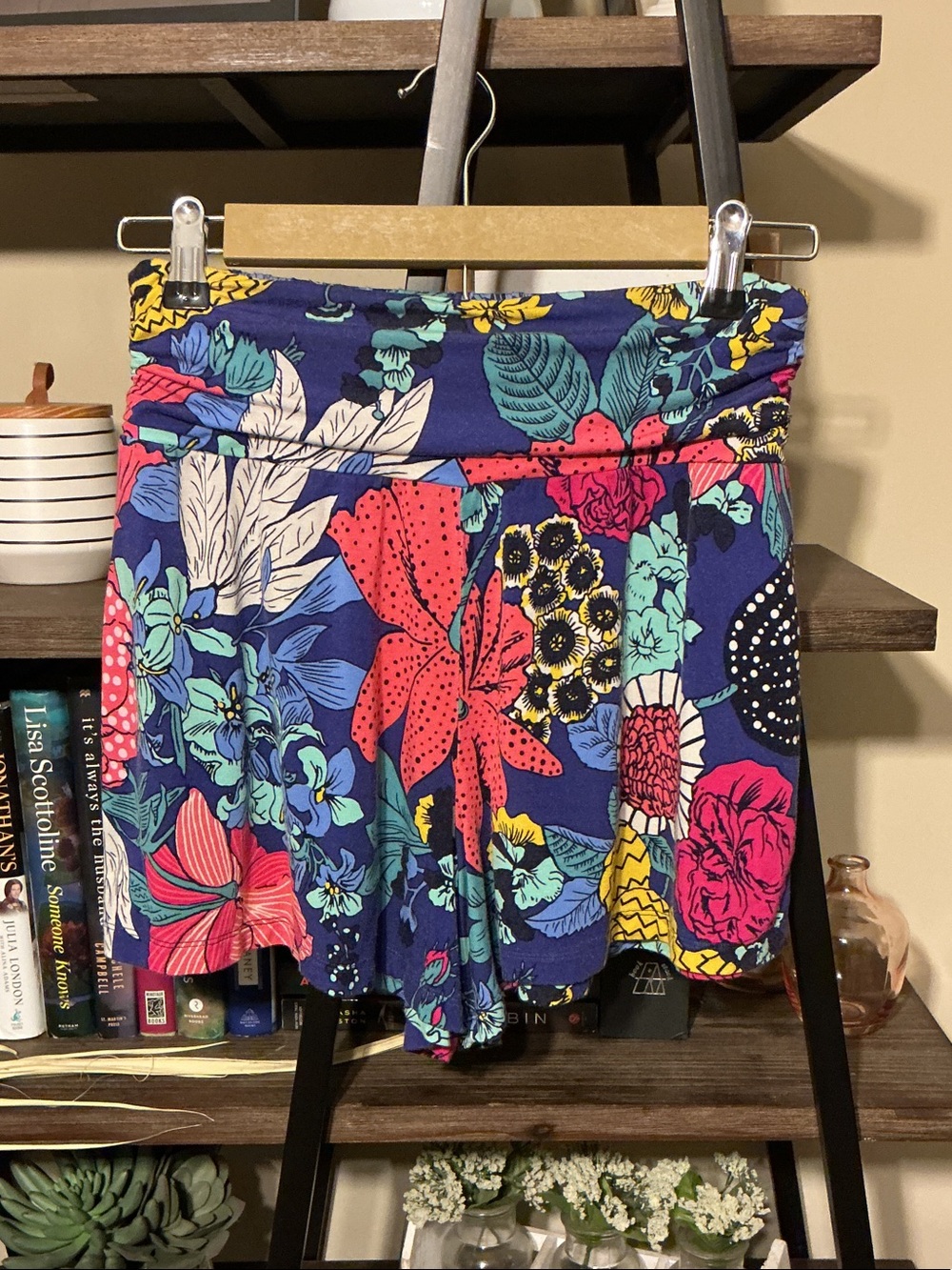 Anthropologie Bromeliad Flare Shorts Size S